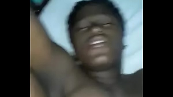 Play MP4 - Lesbian taking cock