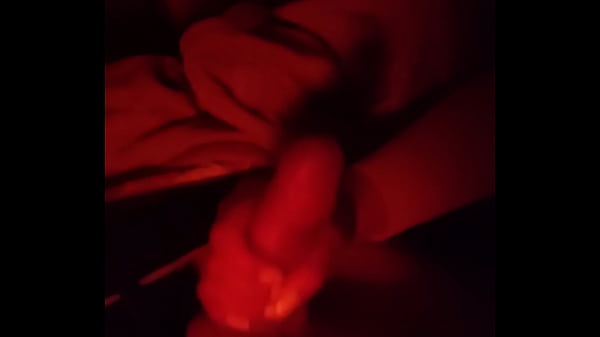 Masturbo a mi hermano 