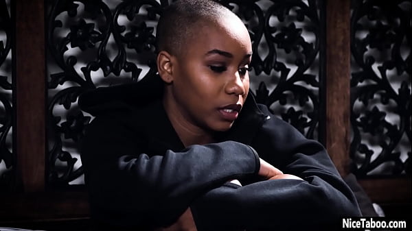 Sexy black teen Jenna Foxx_seduced by hot MILF Katrina Jade and she gotfucked