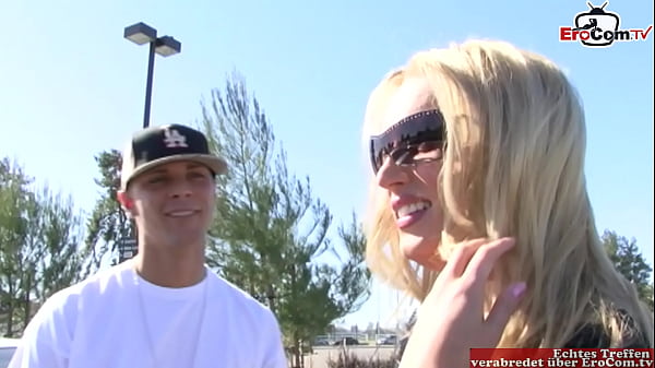 Naughty blonde babe with a slim body want the cum