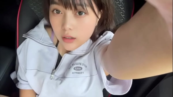 Play MP4 - 【車内オナニー】愛液がいっぱいでました。 誰か車の中で一緒にシませんか？