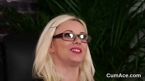 Feisty honey gets cumshot on her face_eating all_the load