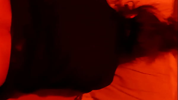 Mira como pegan mis huevos con sus nalgas 
