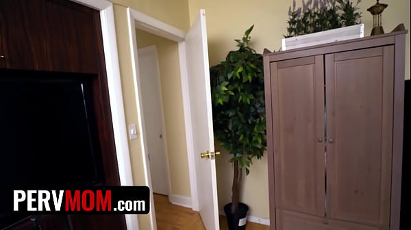 Play MP4 - PervMom - Stepson Enjoys A Hot Strip Show And Intense Blowjob Right Before Pounding His Stepmom