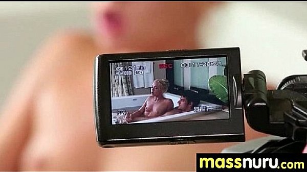 Nonton Slippery Nuru Massage For Lucky Dude 25 thumbnail