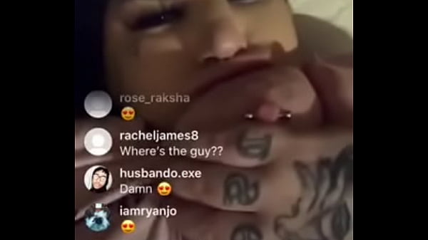 IG thot sucking her tits on live 