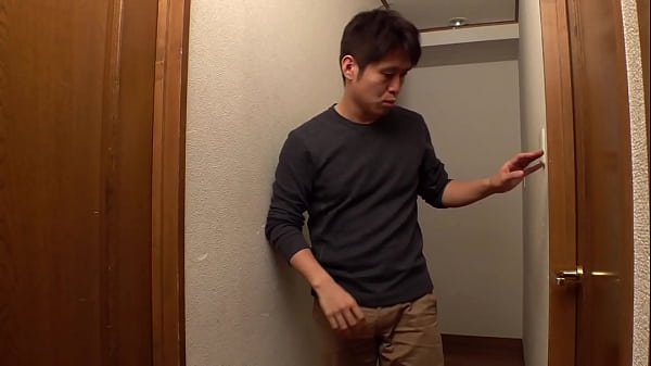 3pd1xhd　友達のお姉さんに誘惑され、さらに自室に連れ込まれ、グリン&times;２エロ尻ローリング騎乗位【パート2】