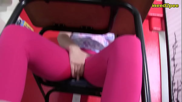 Leda Lotharia Peeing Her Leggings In Class thumbnail