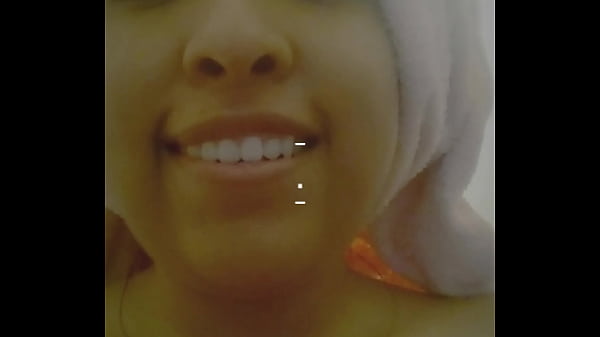 Nonton Sexting Vvs Y Gritando De Placer thumbnail