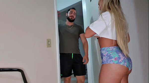 Play MP4 - ERA PARA SER S&Oacute; UM FAVOR ENTRE VIZINHOS&comma; MAS OLHA O QUE ROLOU NO FINAL