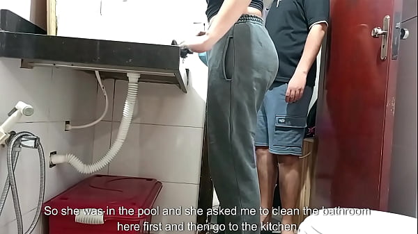 Maid_is caught in thebathroom