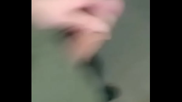 Novinho de SP mostrando pau na escada de emerg&ecirc_ncia depois do trabalho