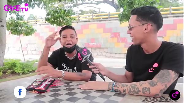 Desesperada Busca A Una Paisa Para Hacer Tortilla Frita. thumbnail