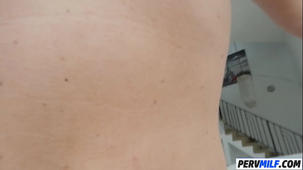 Foxy Krissy Lynn Is_A Needy Stepmother