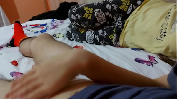 Play MP4 - Cute teen Stepsister practices her sex skills with her stepbrother while parents are away