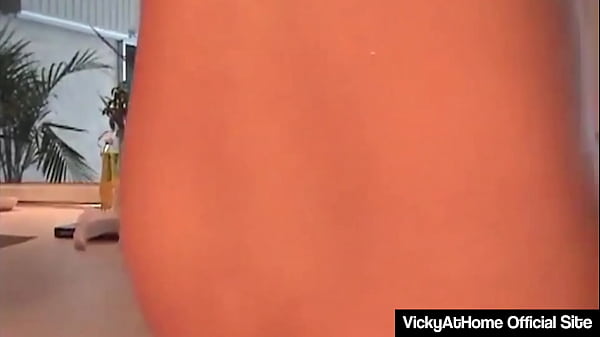 Vicky vette and carmen valentina enjoy easter licking their pussies 