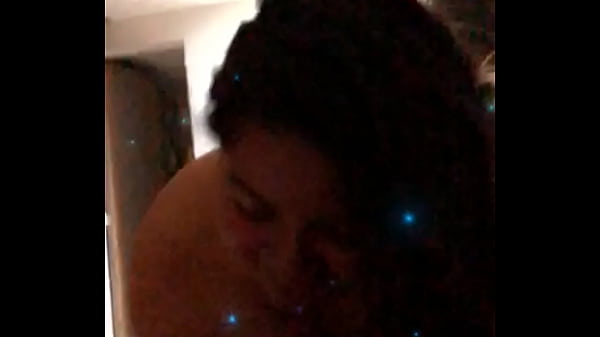 Perrita dice no me grabes al chupar verga