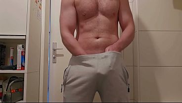 Deutscher Dirtytalk! Entspannt in grauen Jogginghosen &ndash_ werde geil und mache wilde Sachen Deutscher Dirtytalk! Entspannt in grauen Jogginghosen &ndash_ werde geil und mache wilde Sachen