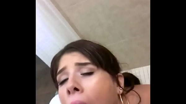 Fun Shower Hookup With ASexy Slutty Petite BabeIsabel_Moon