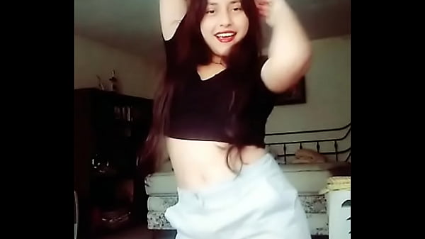 Marilu la perra que baila por dinero