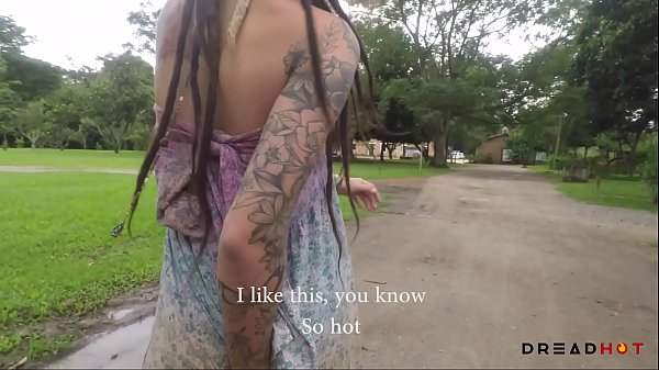 Play MP4 - Safada tomando no cuzinho no parque em publico&excl; - Dread Hot