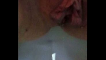 GretaLa Pissing and water_Jun 25 2025