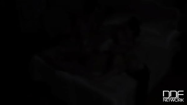 Nonton Three Babe Tasting Platter! thumbnail