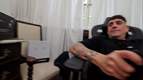 Testing a new toy "the handy stroker" of bad peach 