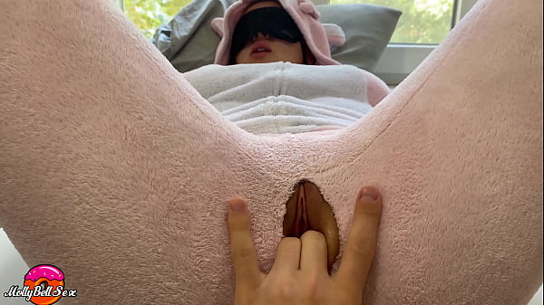 Girl Sucks Dick And Cum In Mouth thumbnail