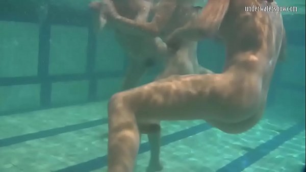 Play MP4 - Sexy girls swirling in the water together