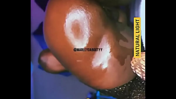 Nonton Booty Photoshoots >> ? thumbnail