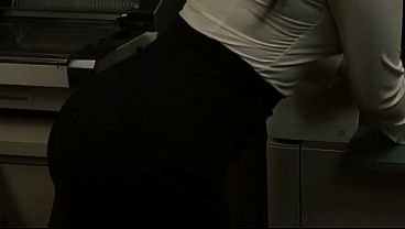 La Secretaria Sexy De La Oficina Aprovecha Cuando Los Demas Salen Del Trabajo Para Tener La Oficina Sola Y Dejarse Coger! ("sheer" Complete Video) thumbnail