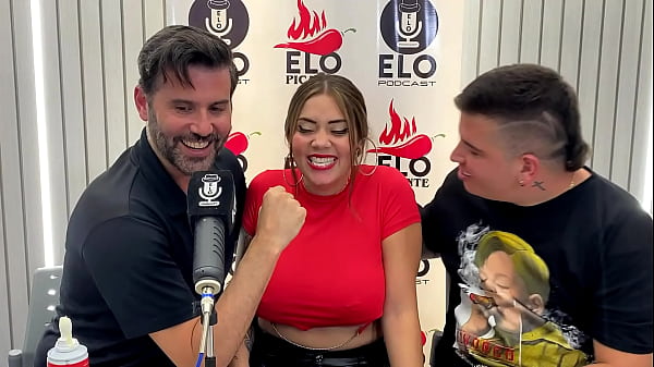 Famoso Argentino Entrevista A Estrella Porno Colombiana Y Se Pone Cachondo thumbnail