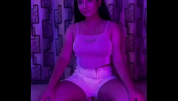 Nonton Indian College Teen Strips Nude To Show Boobs And Pussy thumbnail