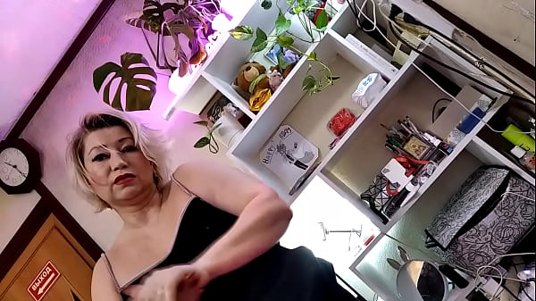 Are you brave too fuck your bitch wife on camera and we'll shake your hand