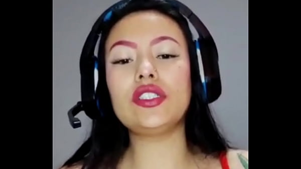 Private video chat with a follower loves to hear me moan 