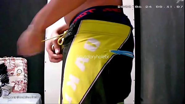 DOTADAO ME DANDO LEITE NA CABINE CASEIRA (COMPLETO NO RED) 