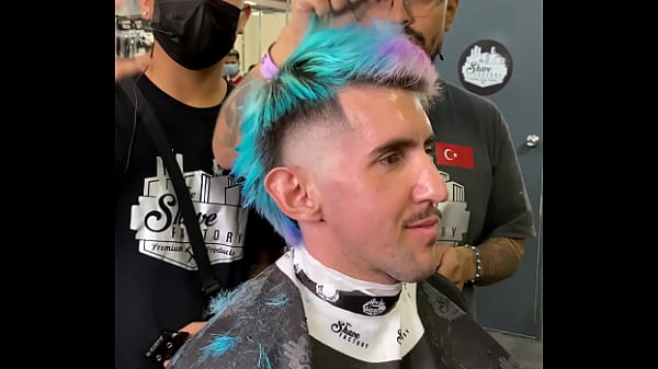 Nonton Meti&eacute;ndole Recio Al Degrafil thumbnail