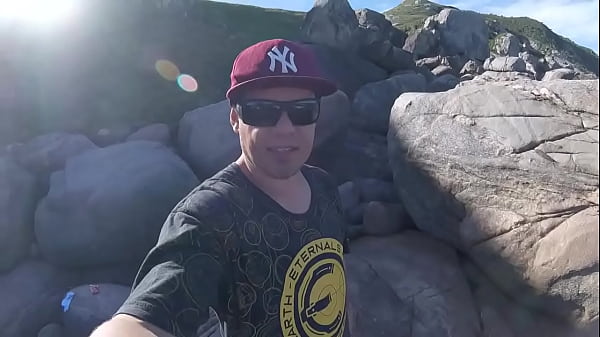 DjJhenni_Cris Aprontando_todas com o Joy_na Praia