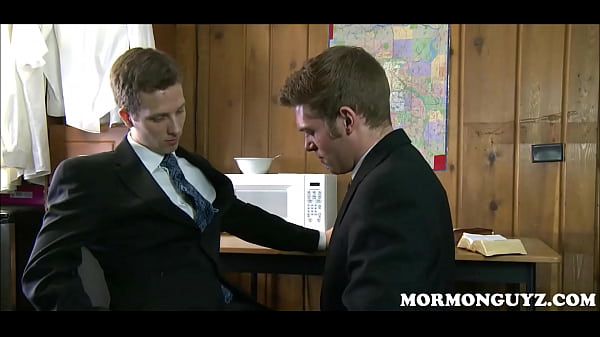 Young Mormon Guy Oral Sex With Twink 