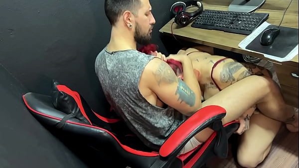 Camila Vegas Me Chupando Ajoelhada At&eacute; Me Esvaziar 