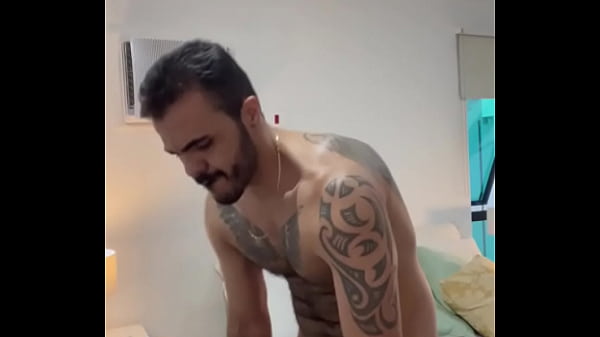 Play MP4 - O Cawboy PAUZUDO Fazendeiro da Ro&ccedil;a me levou pra o Apartamento dele na Cidade e me comeu