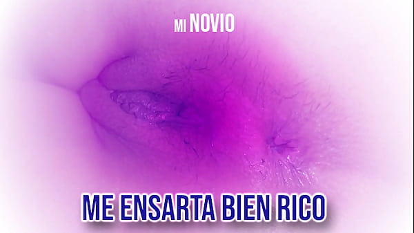 Minovio Alex Marin me rompe el culo en lasala mientras todos están afuera en lafiesta