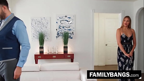 Destroying with My Bone My the New Stepsister in The Family ⭐ FamilyBangs.com 