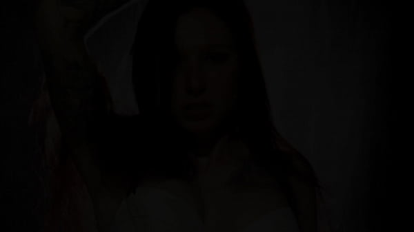 Nonton Lady Von Foxx Dances thumbnail