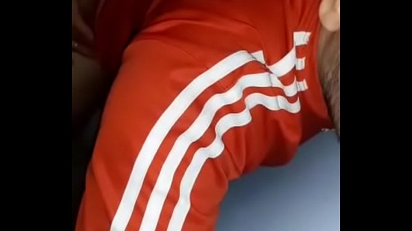 Play MP4 - El vecino