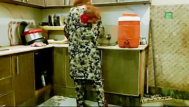 Nonton Shared Stepsister With Best Friend thumbnail