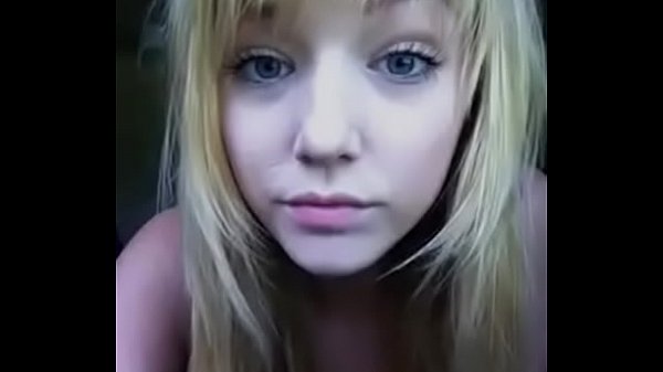 Cute Blonde Cam_chat with her chatcams life