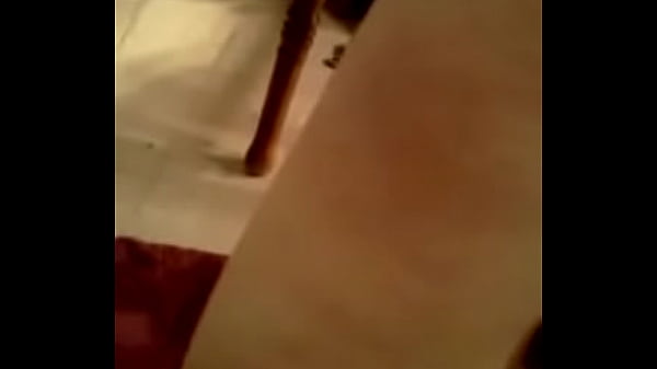 Play MP4 - Pissing on myself