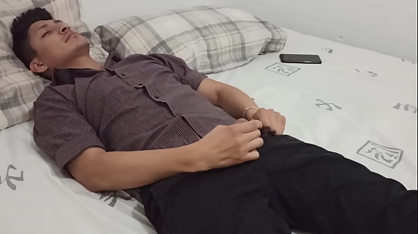 Me Masturbando Ap&oacute;s Um Dia De Trabalho thumbnail